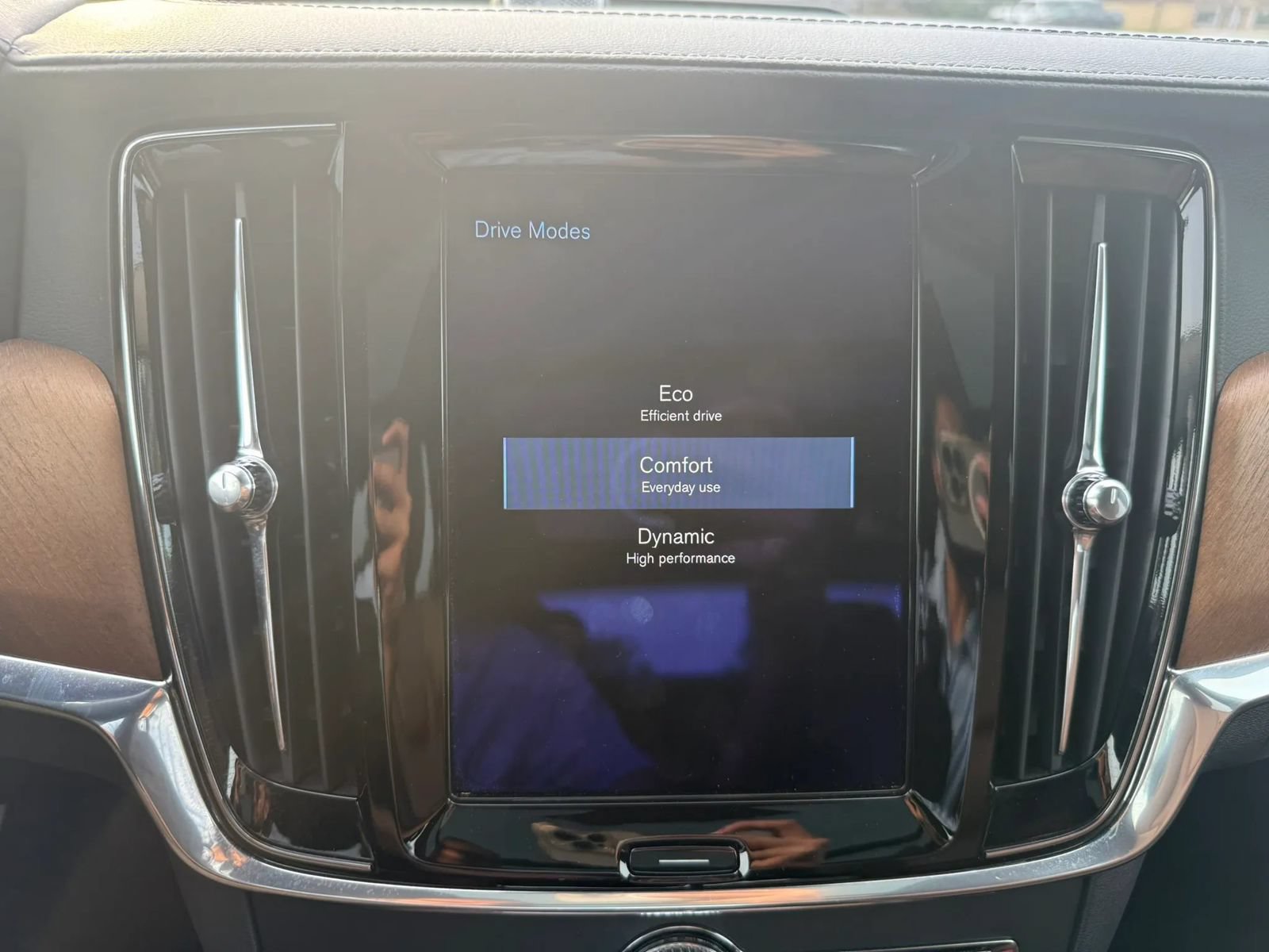 Used 2018 Volvo S90 T6 Inscription w/ Convenience Package AWD/4WD image 36