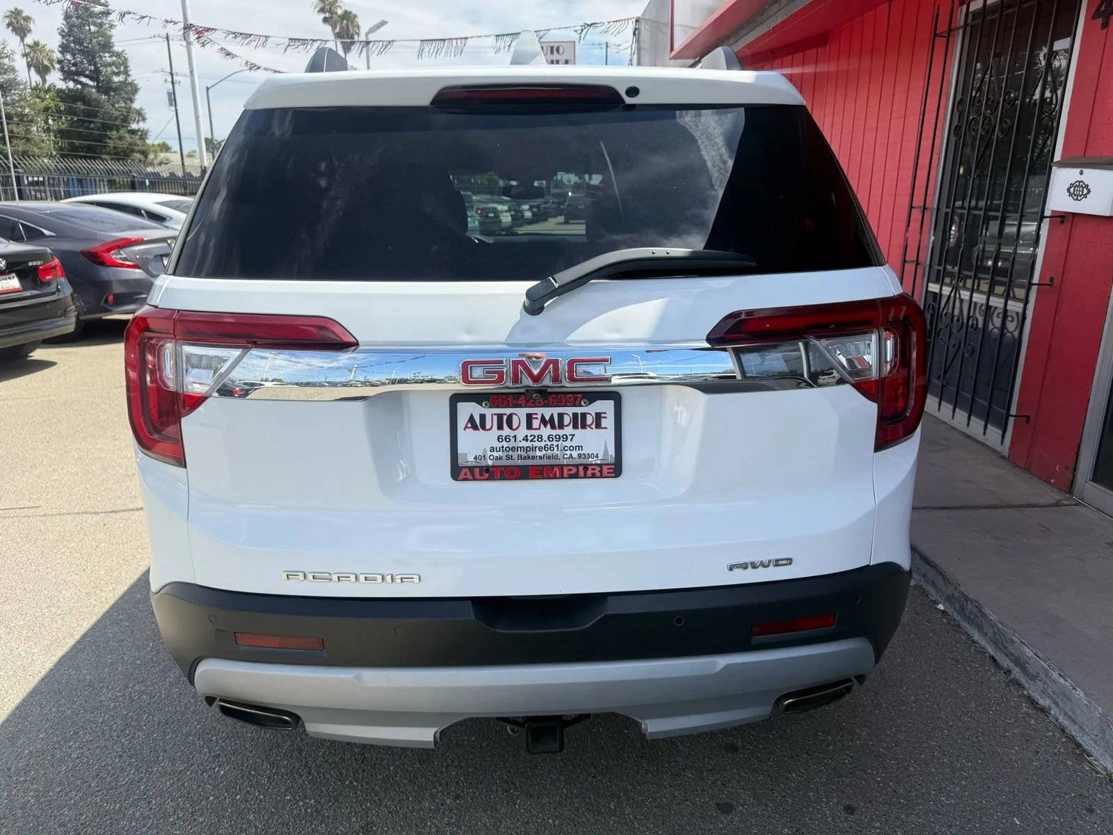 Used 2020 GMC Acadia SLT w/ Premium Package image 7