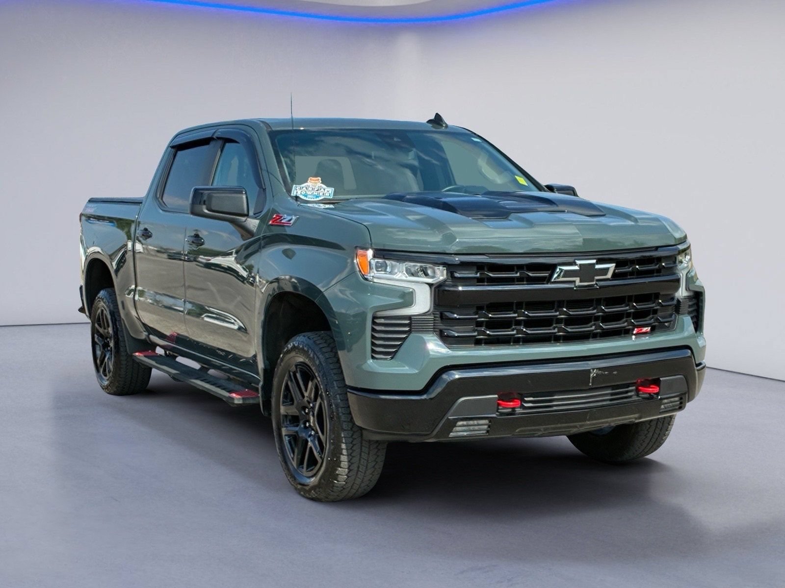 Used 2025 Chevrolet Silverado 1500 LT Trail Boss w/ Convenience Package II AWD/4WD image 10