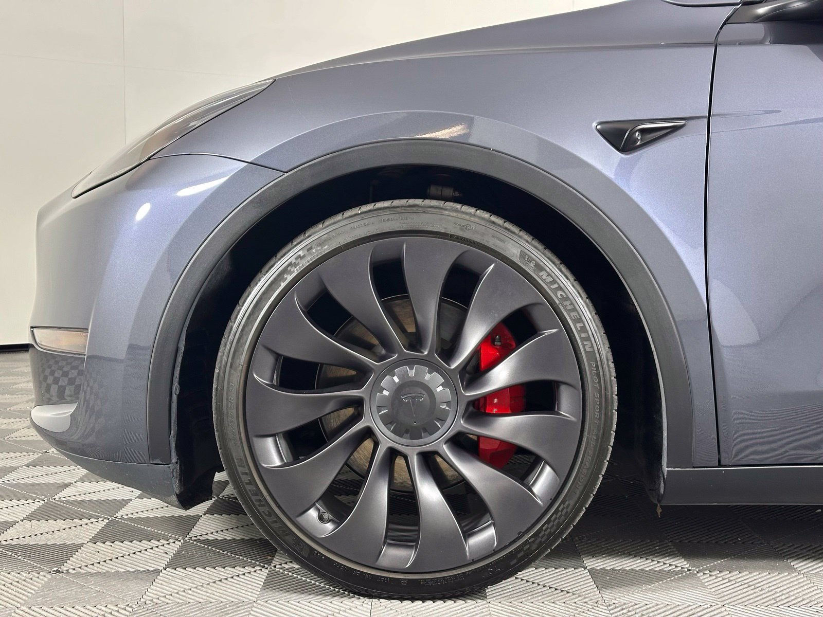 Used 2023 Tesla Model Y Performance AWD/4WD image 7