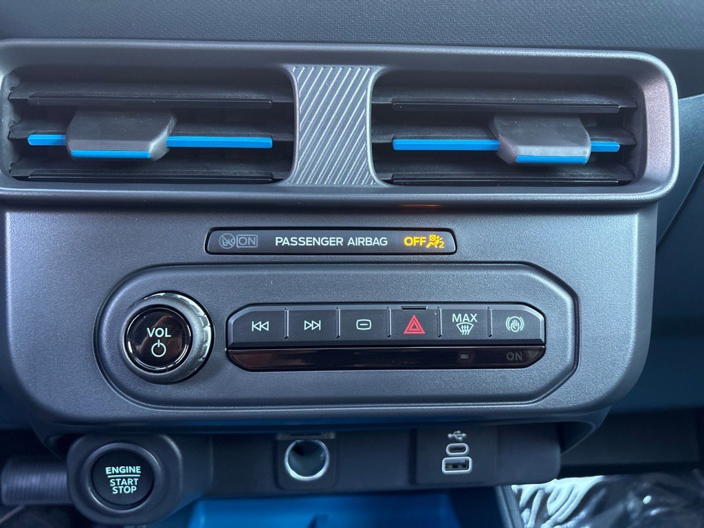 New 2025 Ford Maverick XLT w/ Equipment Group 301A image 30