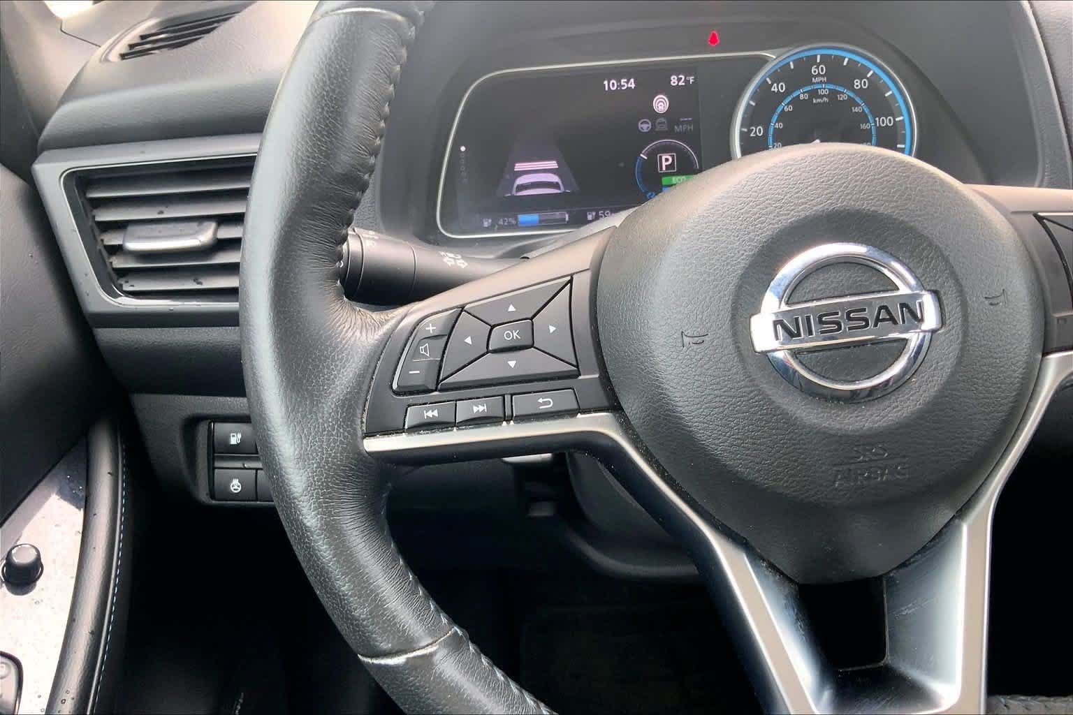 Used 2018 Nissan Leaf SL w/ SL Technology Package FWD image 24