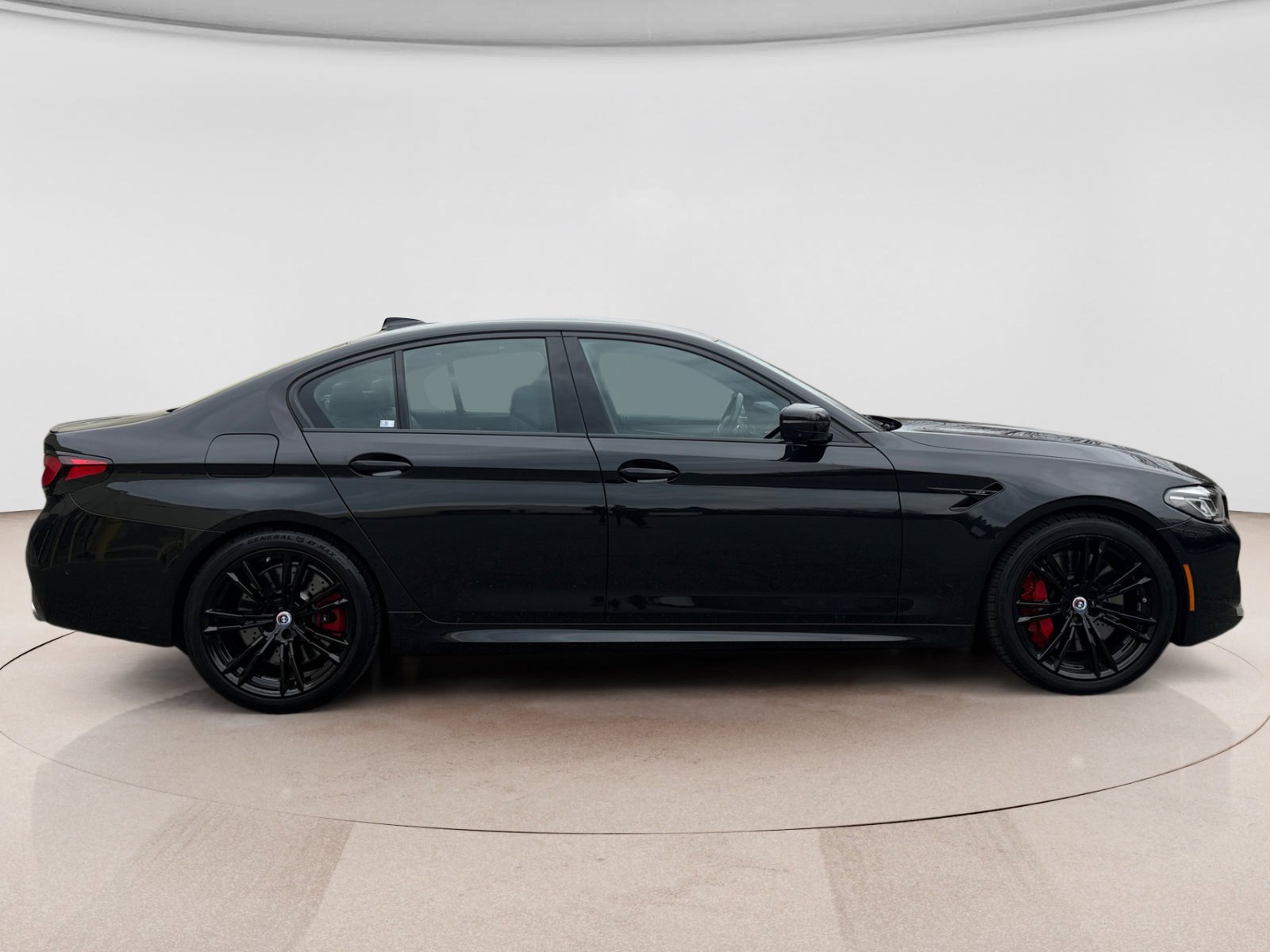 Used 2022 BMW M5 w/ Executive Package image 6