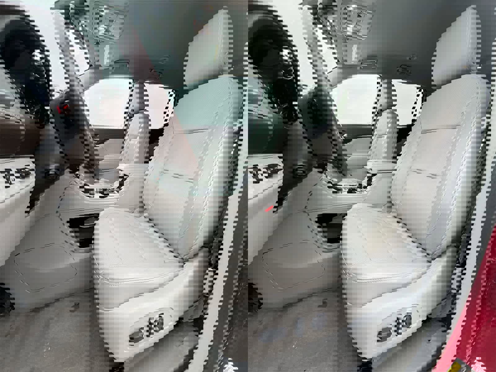 Used 2020 GMC Acadia SLT w/ Driver Alert Package II image 16