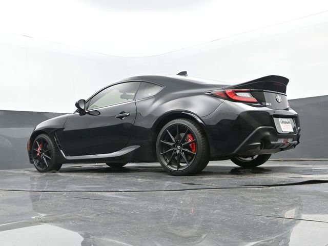 Used 2025 Toyota GR86 Premium w/ Performance Package RWD image 23