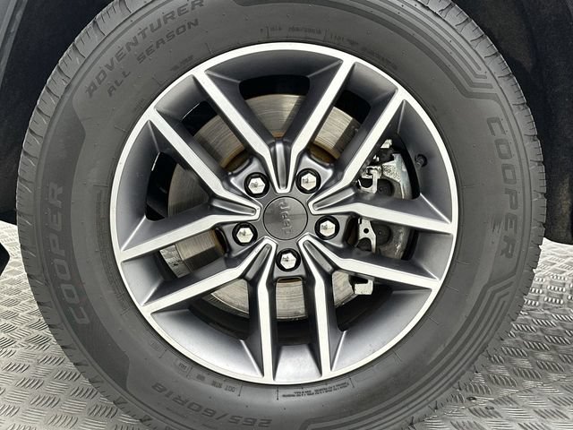 Used 2021 Jeep Grand Cherokee Limited AWD/4WD image 10