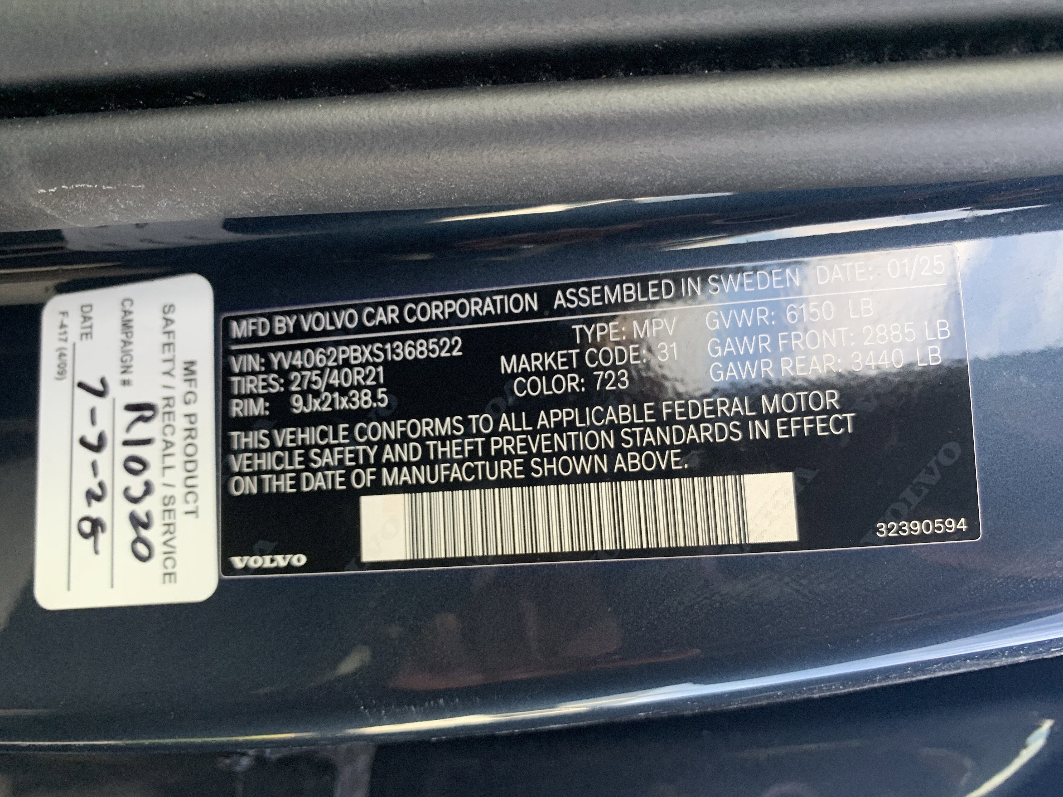 Used 2025 Volvo XC90 B6 Plus image 36