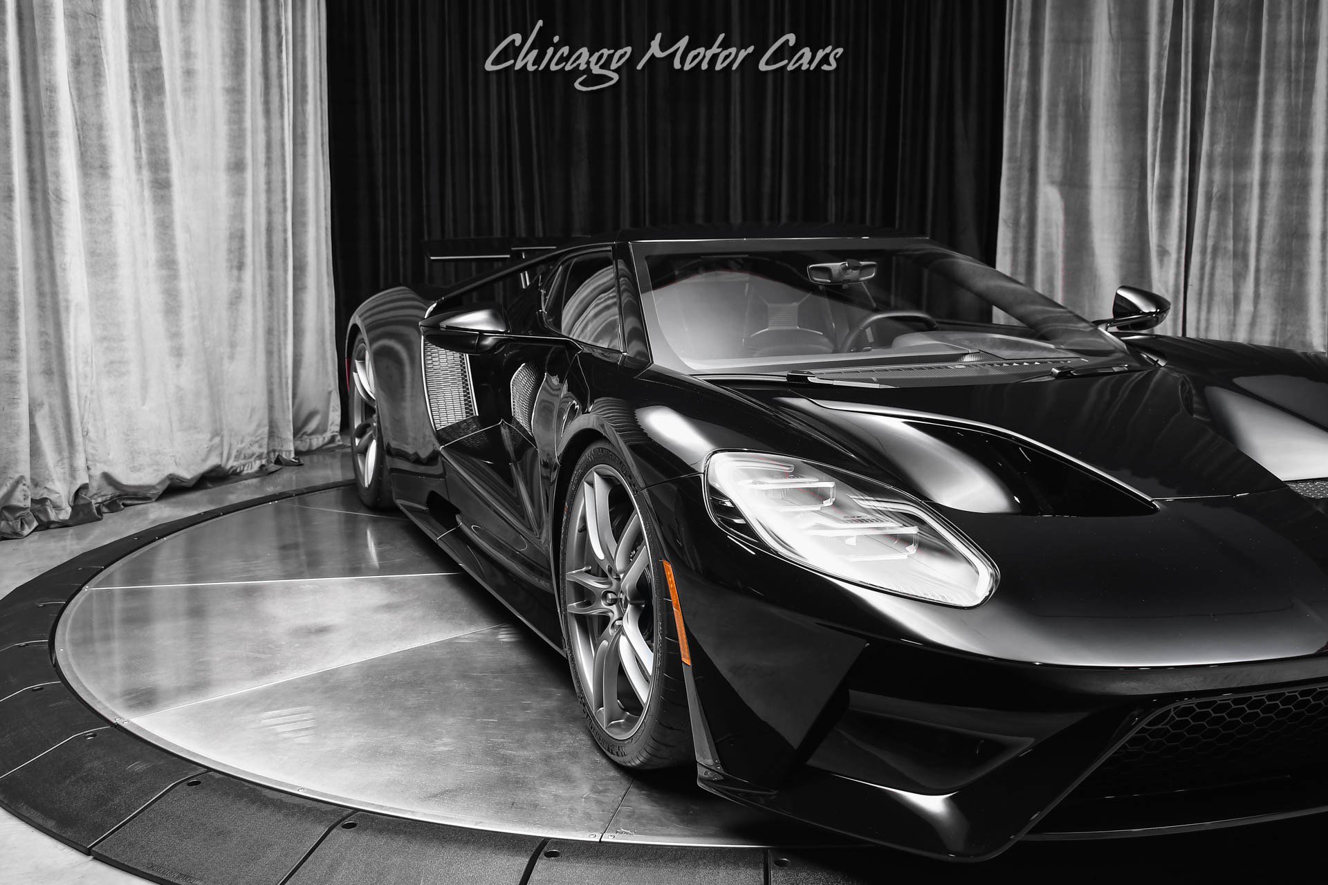 Used 2021 Ford GT RWD image 43