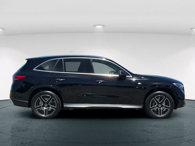 Certified 2025 Mercedes-Benz GLC 350e 4MATIC image 8