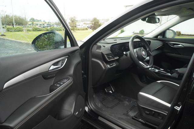 Used 2025 Buick Envision Sport Touring image 11