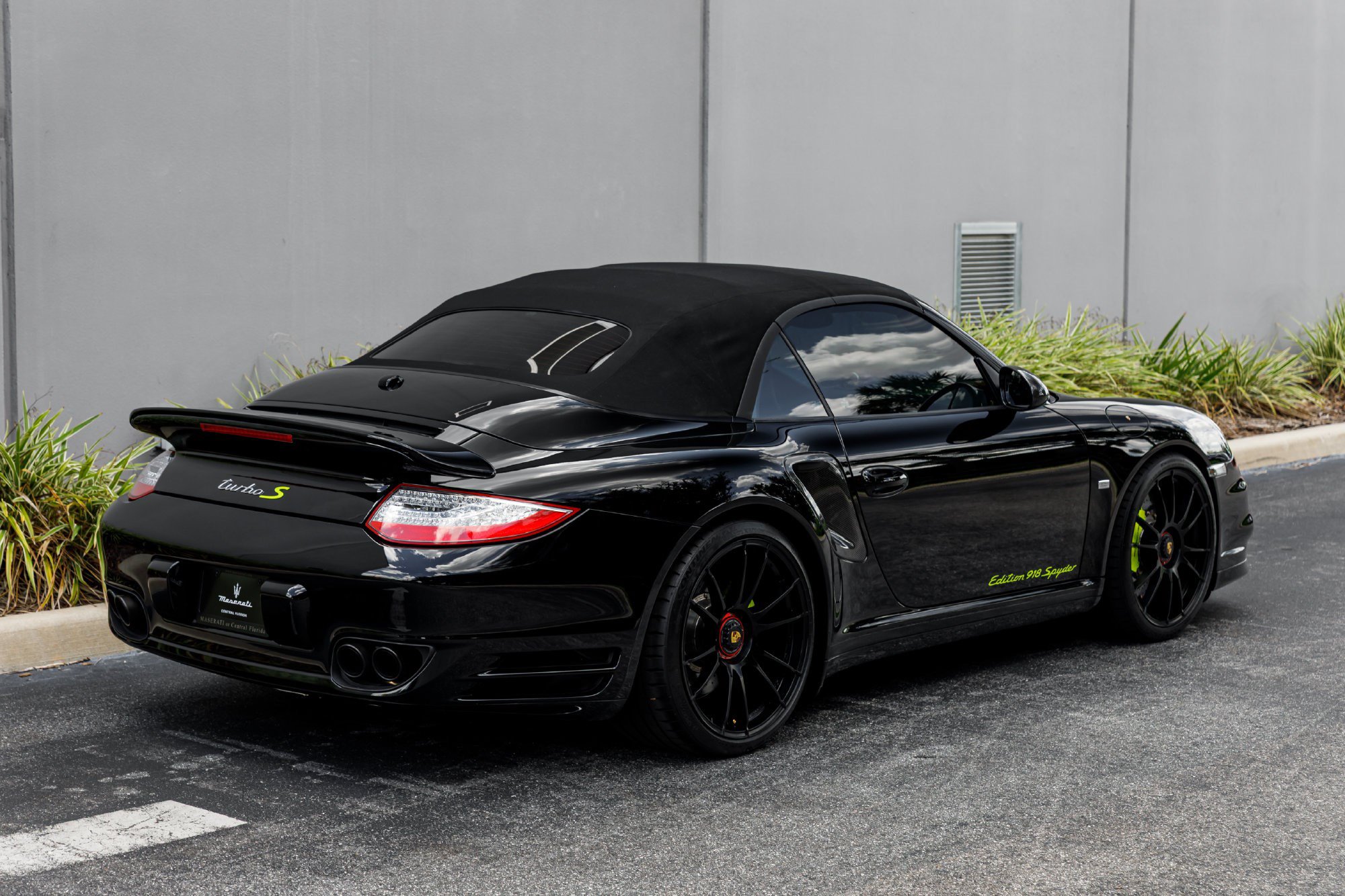 Used 2012 Porsche 911 Turbo S AWD/4WD image 5