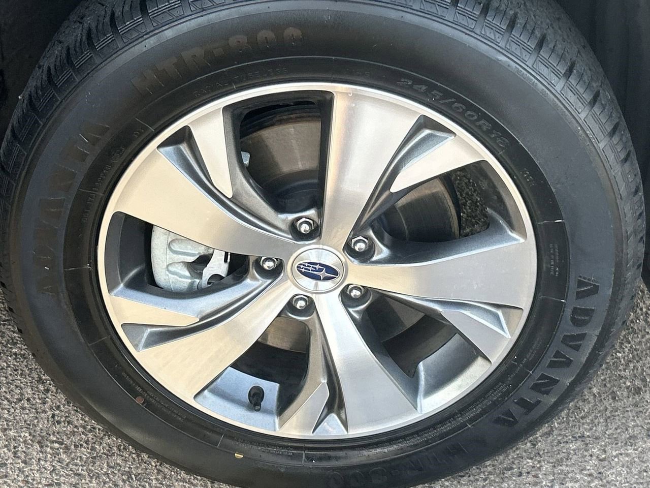 Used 2022 Subaru Ascent Premium w/ Convenience Package AWD/4WD image 7