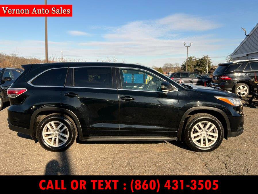 Used 2014 Toyota Highlander LE image 4