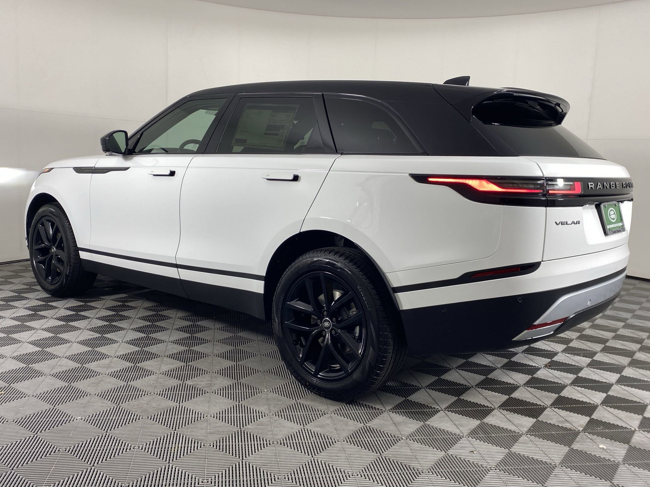 Used 2026 Land Rover Range Rover Velar S image 3