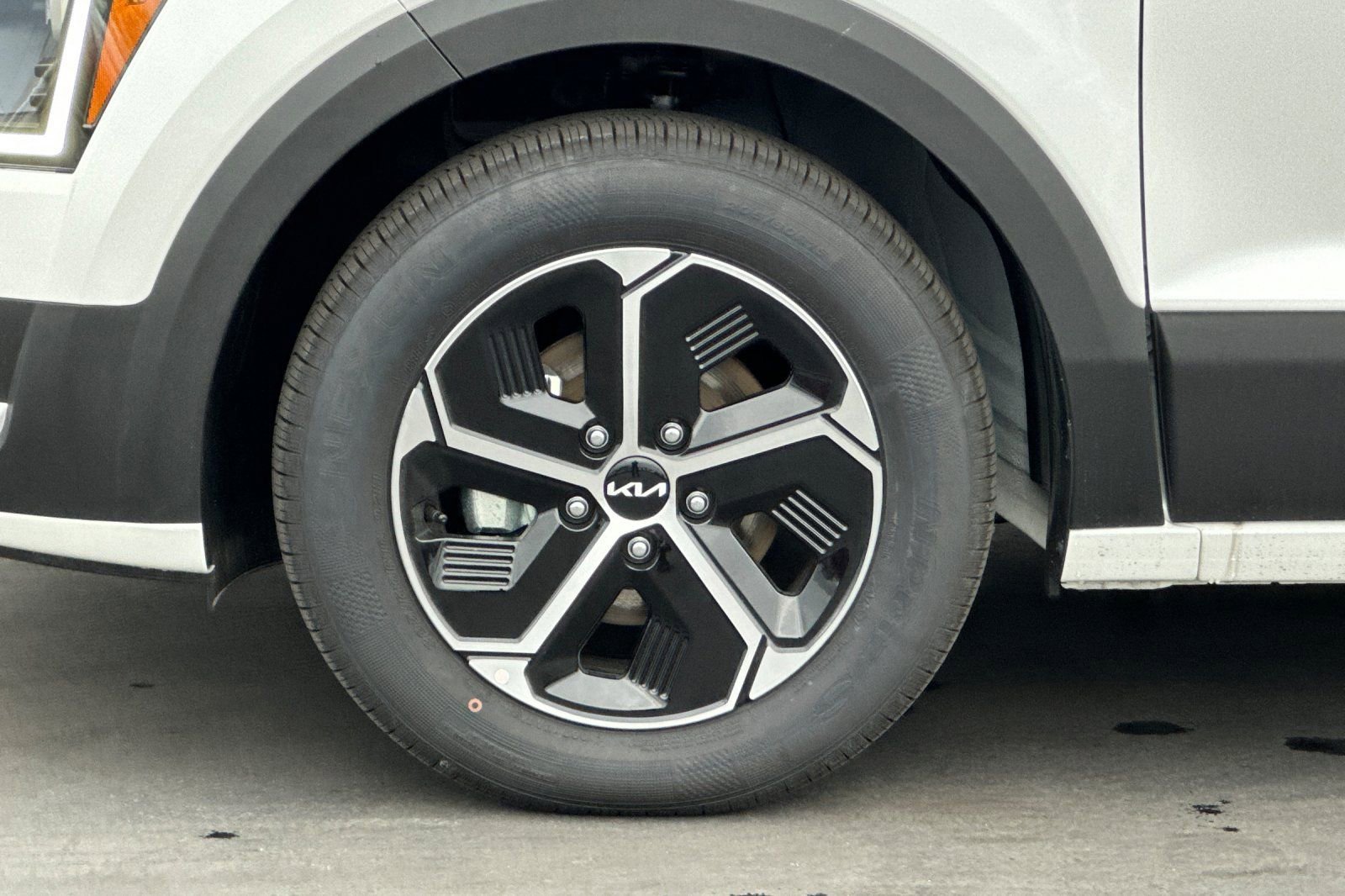 New 2026 Kia Niro EX image 26