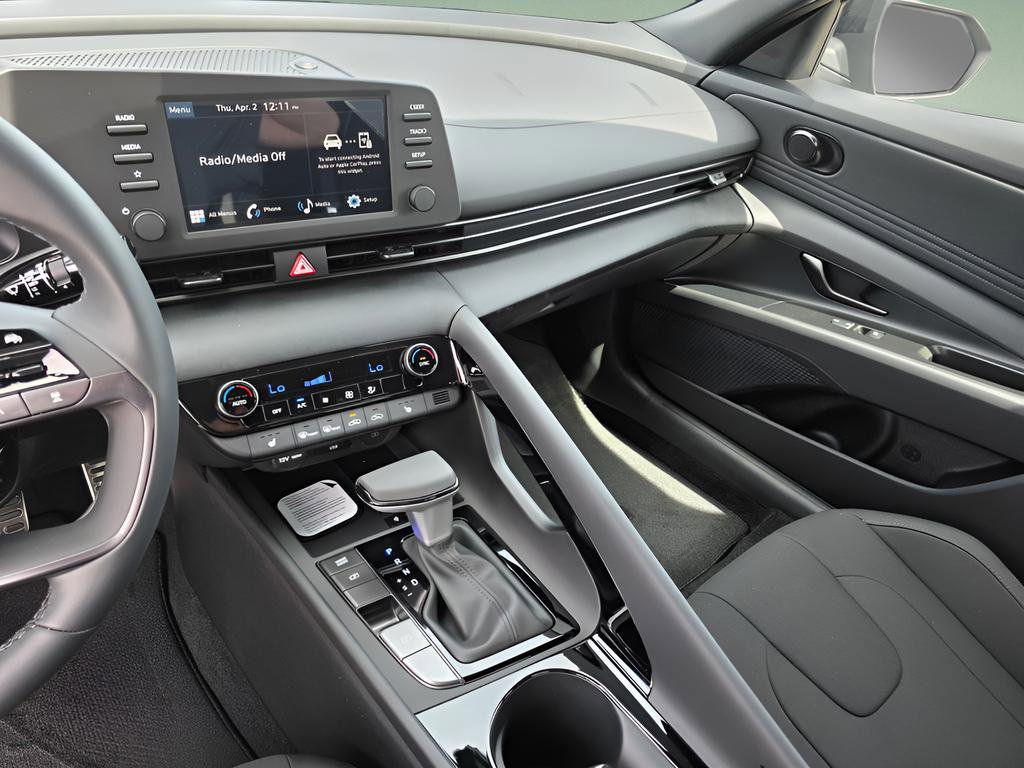New 2026 Hyundai Elantra SEL Sport Premium FWD image 17