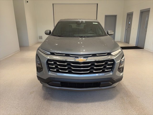 New 2026 Chevrolet Equinox LT w/ Convenience Package II image 2