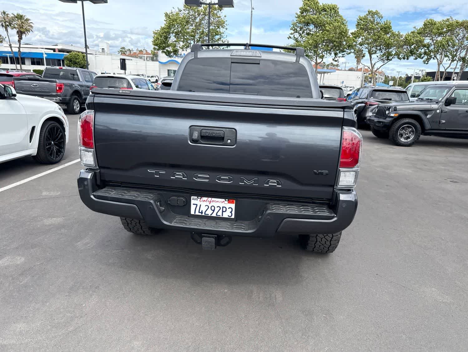 Used 2021 Toyota Tacoma TRD Off-Road w/ TRD Premium Off Road Package AWD/4WD image 13
