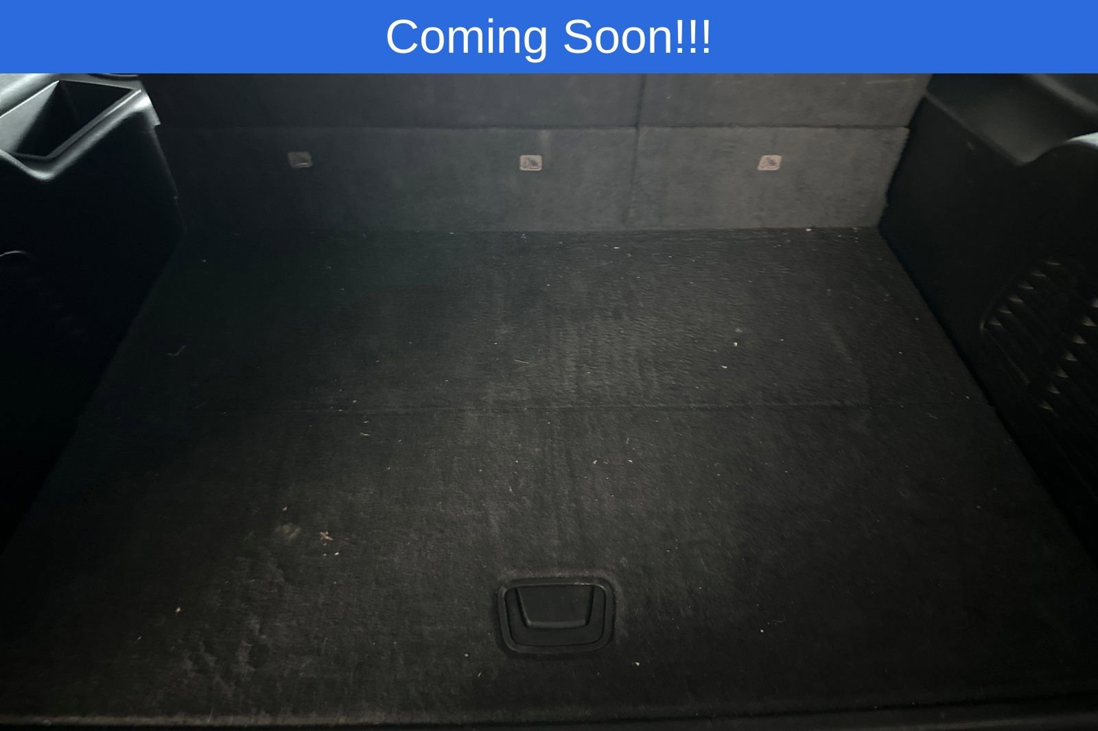 Used 2019 Chevrolet Suburban Premier RWD image 17