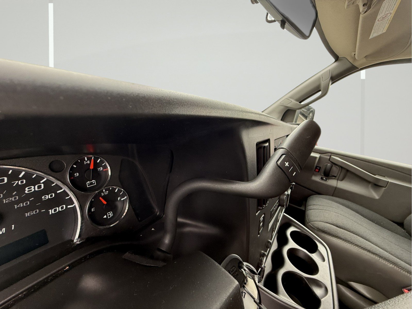 Certified 2024 Chevrolet Express 2500 Work Van w/ Driver Convenience Package image 22