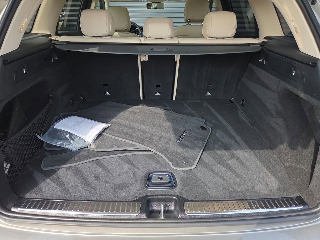 Used 2021 Mercedes-Benz GLC 300 4MATIC image 30