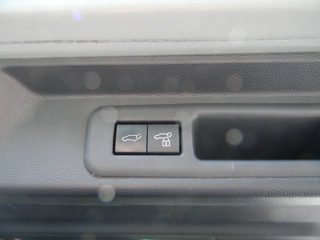 Used 2023 Toyota Sequoia Limited w/ TRD Off-Road Package AWD/4WD image 29