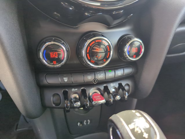 Used 2015 MINI Cooper 2-Door Hardtop image 11