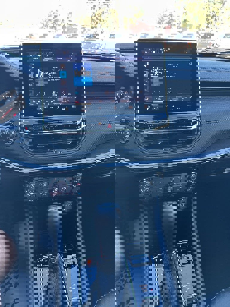 New 2026 Jeep Compass Latitude image 16