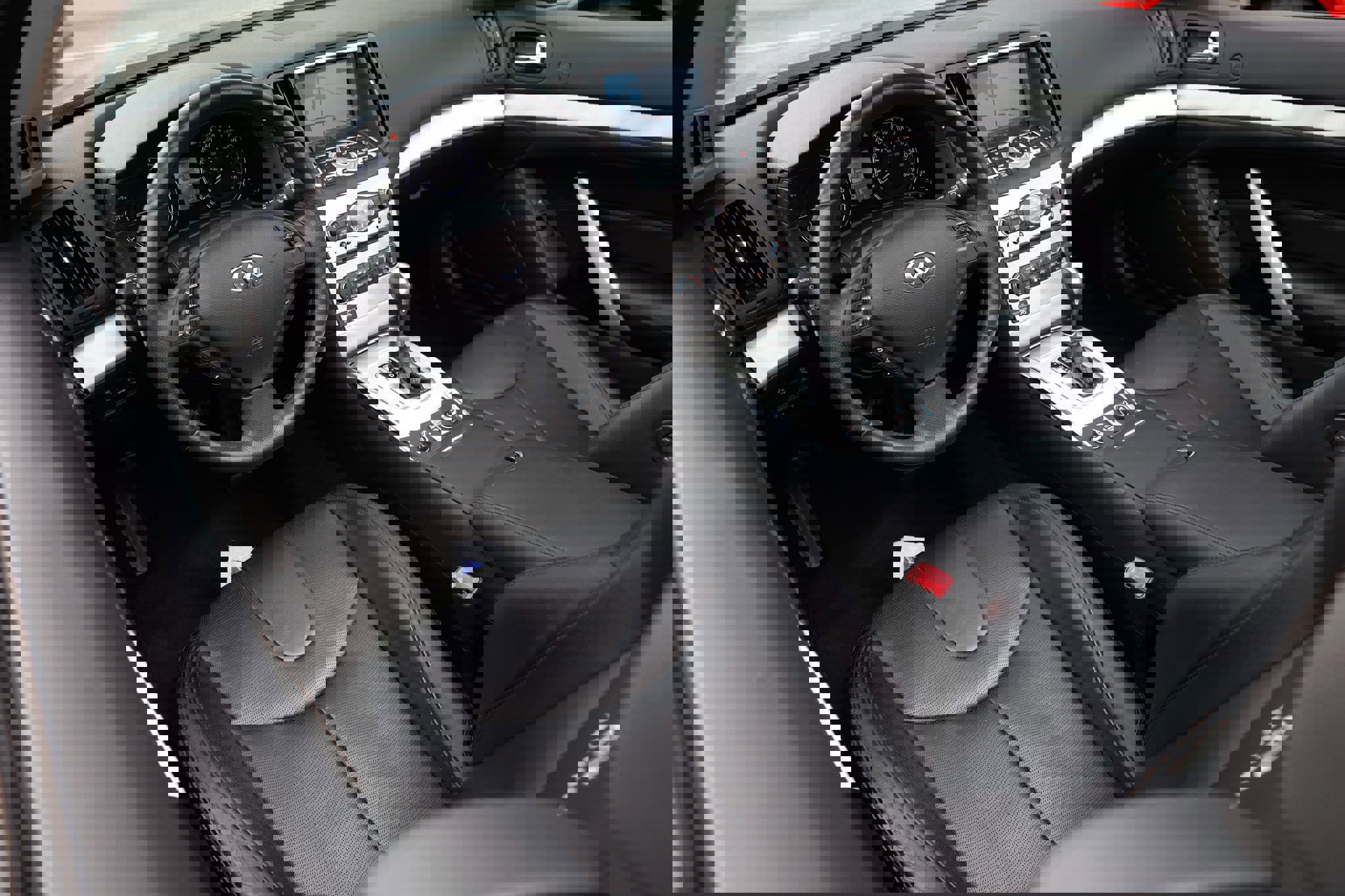 Used 2014 INFINITI Q60 Convertible w/ Premium Package image 6