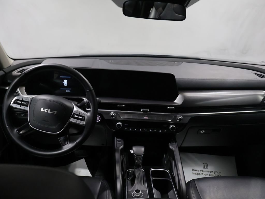Used 2025 Kia Telluride S image 16