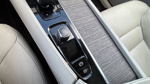 Used 2023 Volvo XC90 B6 Core w/ Climate Package image 29