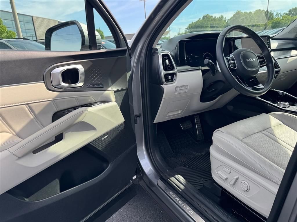 Certified 2023 Kia Sorento SX Prestige AWD/4WD image 16