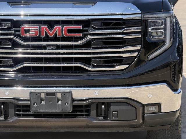 Used 2023 GMC Sierra 1500 SLT AWD/4WD image 8