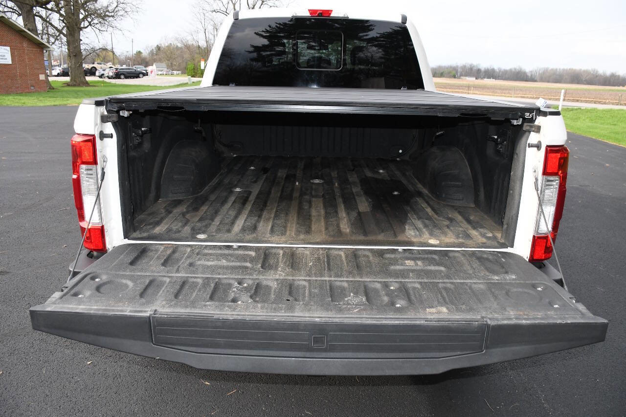 Used 2019 Ford F250 Lariat w/ Lariat Ultimate Package AWD/4WD image 17