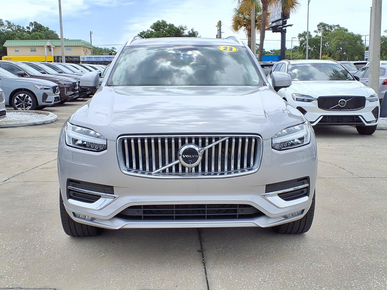 Certified 2023 Volvo XC90 B6 Plus AWD/4WD image 2