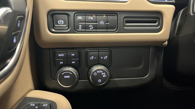 Used 2024 Chevrolet Tahoe Premier image 40