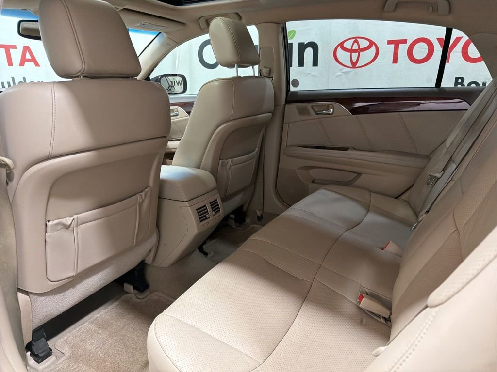 Used 2009 Toyota Avalon Limited FWD image 19