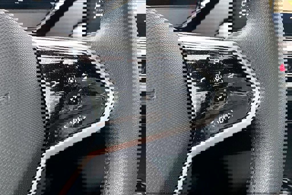 Certified 2023 Volkswagen ID.4 Pro S Plus image 22