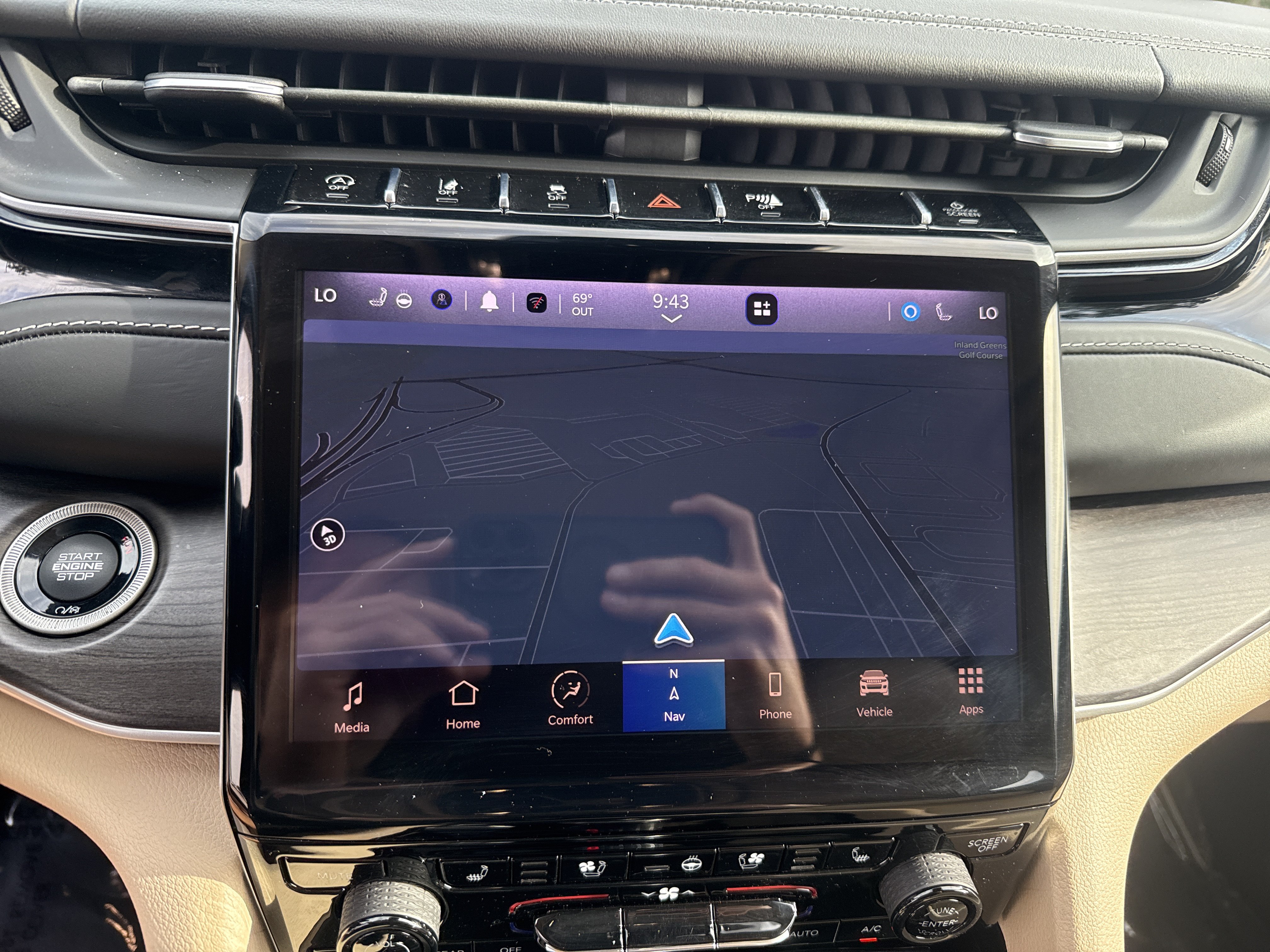 Used 2022 Jeep Grand Cherokee L Limited w/ Luxury Tech Group II AWD/4WD image 23