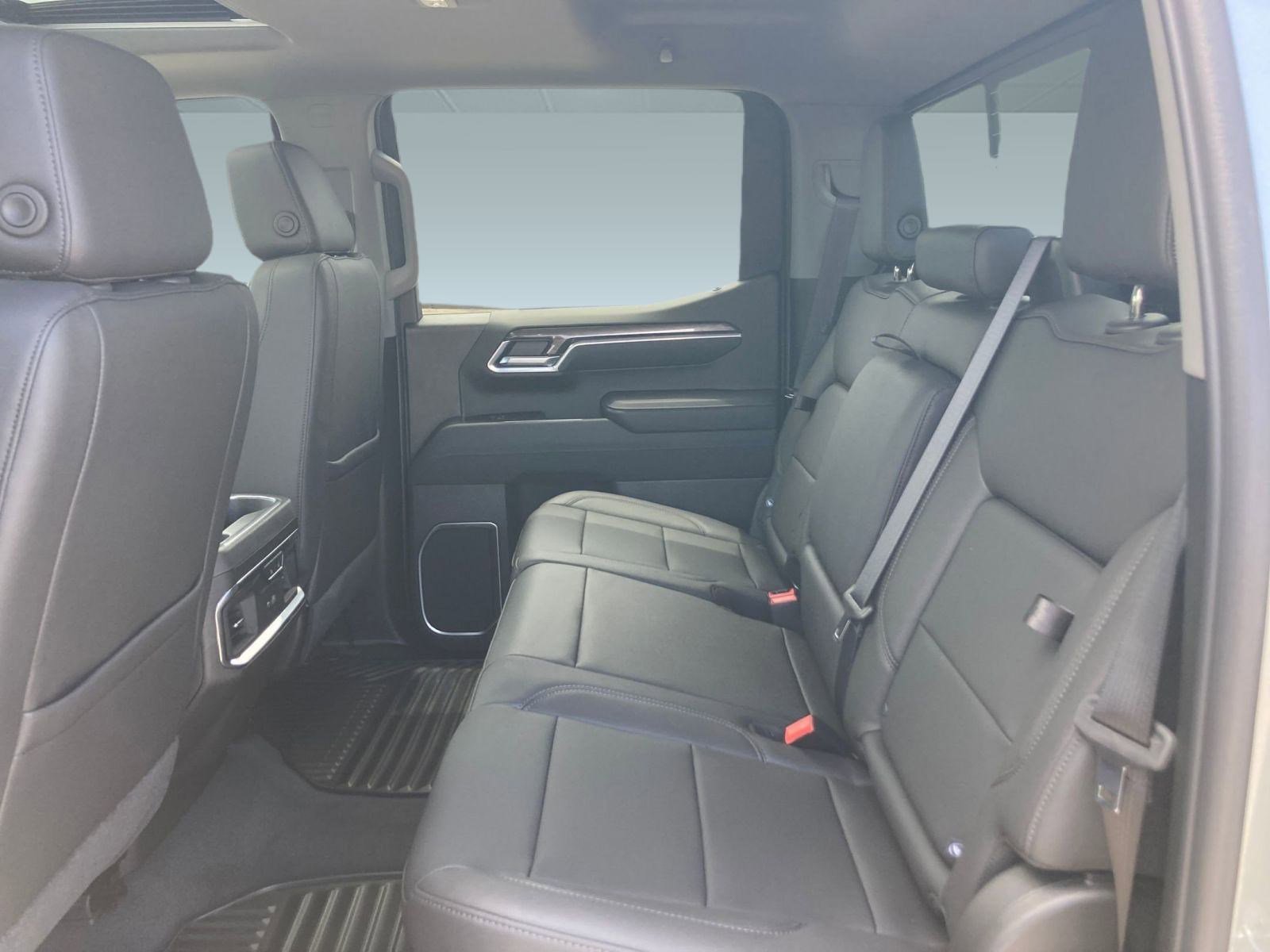 New 2026 Chevrolet Silverado 1500 LTZ w/ LTZ Premium Package image 12