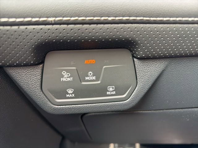 New 2026 Volkswagen Atlas SEL Premium R-Line AWD/4WD image 28