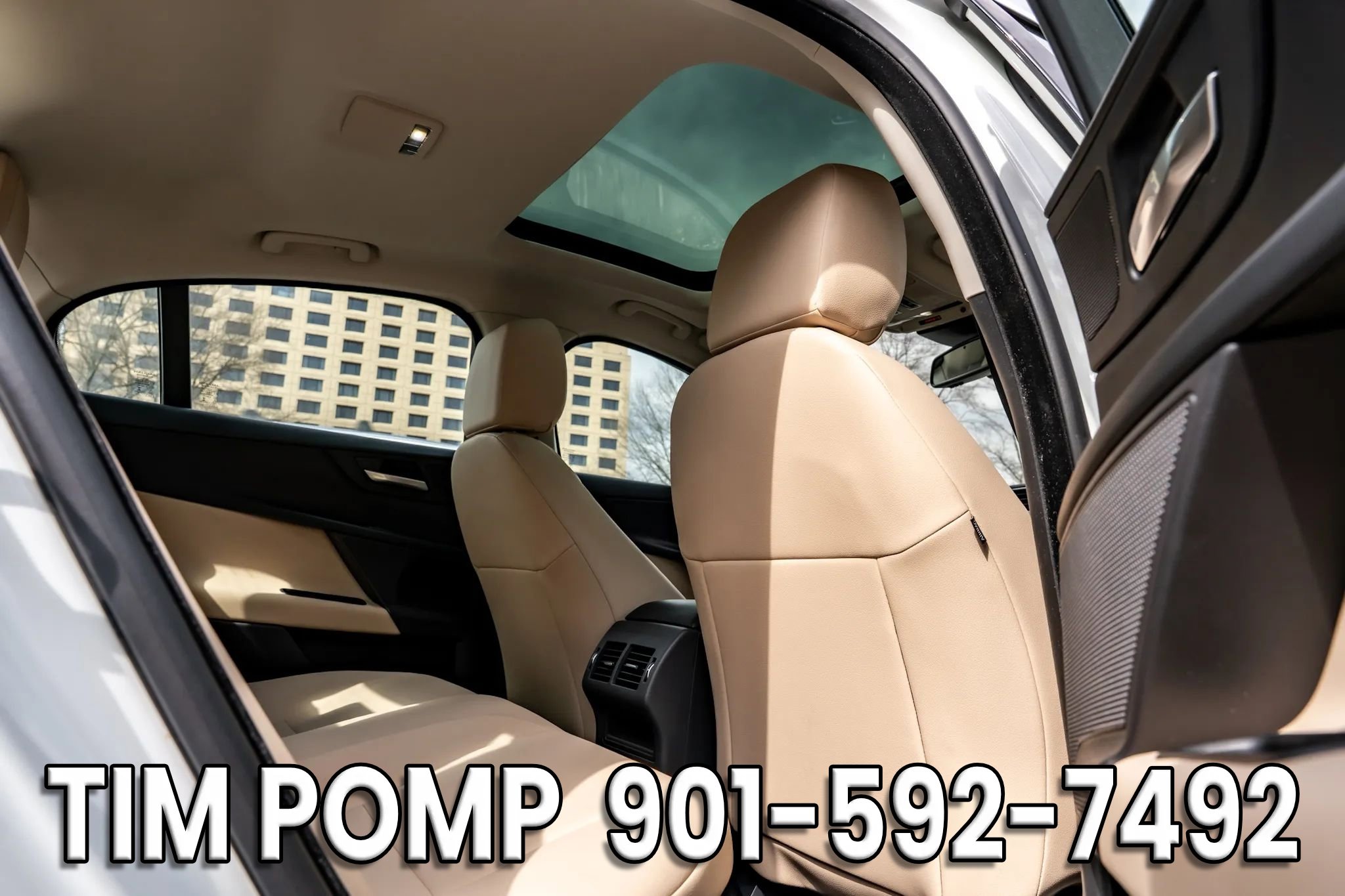 Used 2018 Jaguar XE Premium image 14