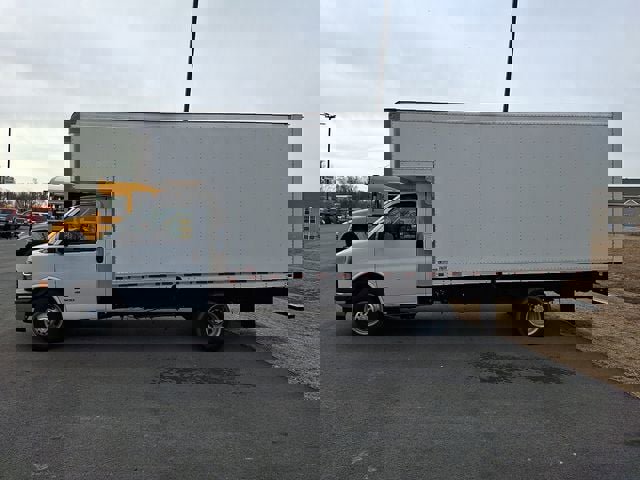 New 2024 Chevrolet Express 4500 Extended w/ Power Convenience Package RWD image 6