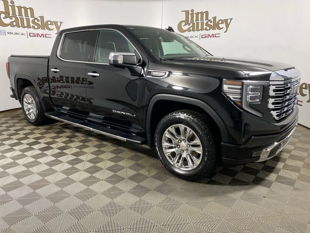 Used 2023 GMC Sierra 1500 Denali AWD/4WD image 1