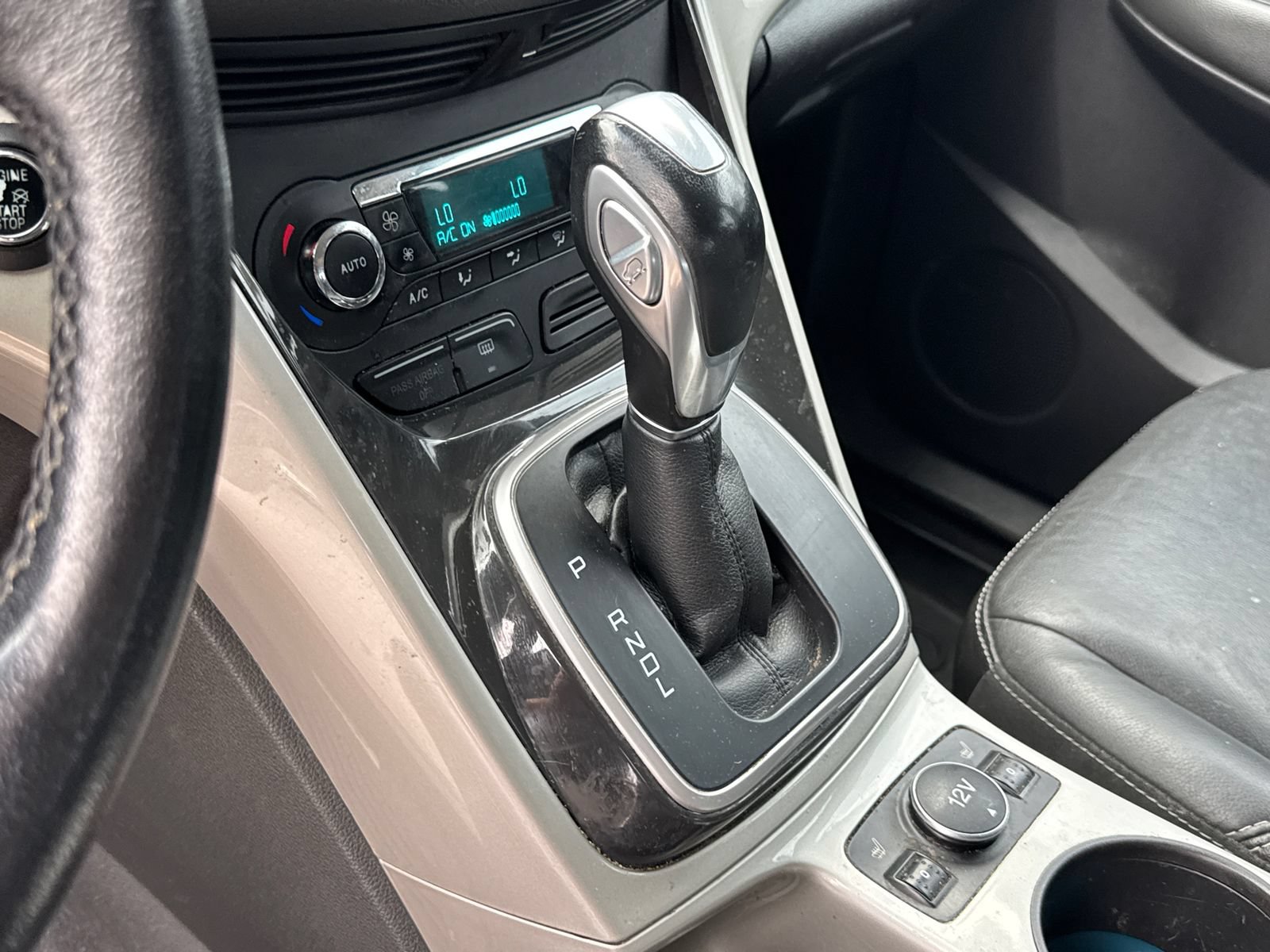 Used 2015 Ford C-MAX SEL FWD image 15