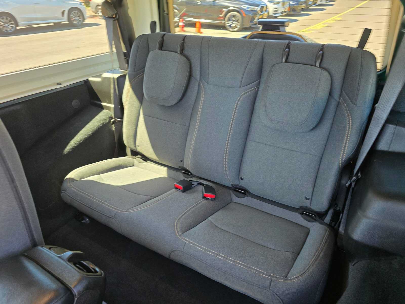 Used 2024 Jeep Wrangler Sport AWD/4WD image 16