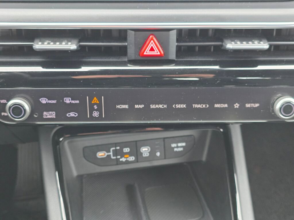 Used 2025 Kia K5 GT-Line image 35