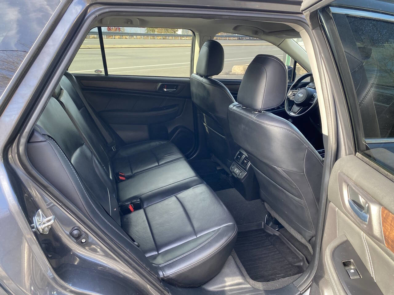 Used 2019 Subaru Outback 3.6R Limited w/ Protection Package #1 image 12