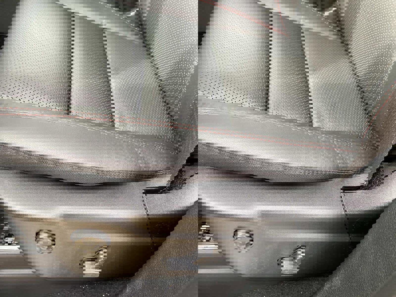 New 2026 Dodge Durango GT image 10