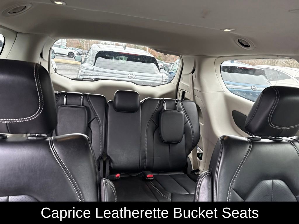 Used 2024 Chrysler Pacifica Touring-L image 14
